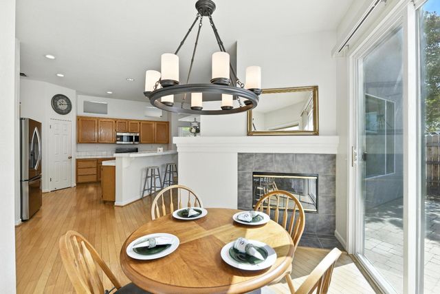 9268 Lakemont Dr, Elk Grove, CA 95624