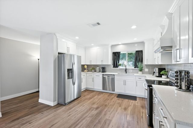2013 W Shore Drive, Garland, TX 75043