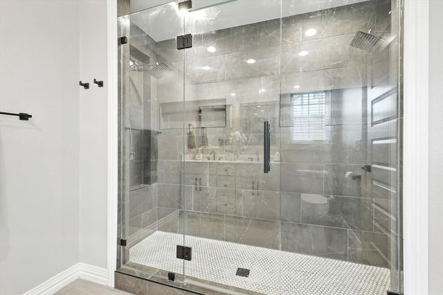 2013 W Shore Drive, Garland, TX 75043