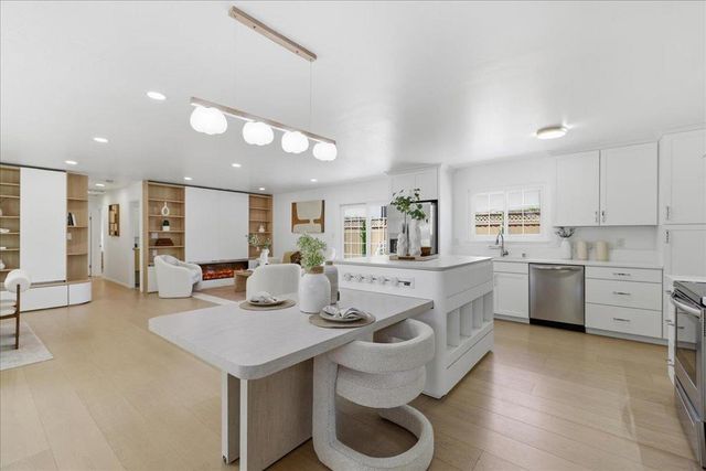 843 Hibiscus Lane, San Jose, CA 95117