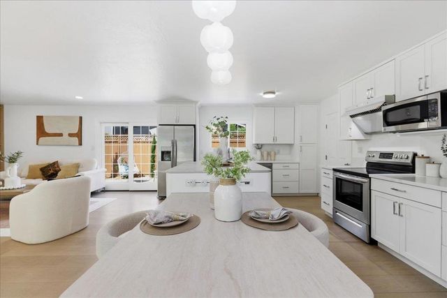 843 Hibiscus Lane, San Jose, CA 95117