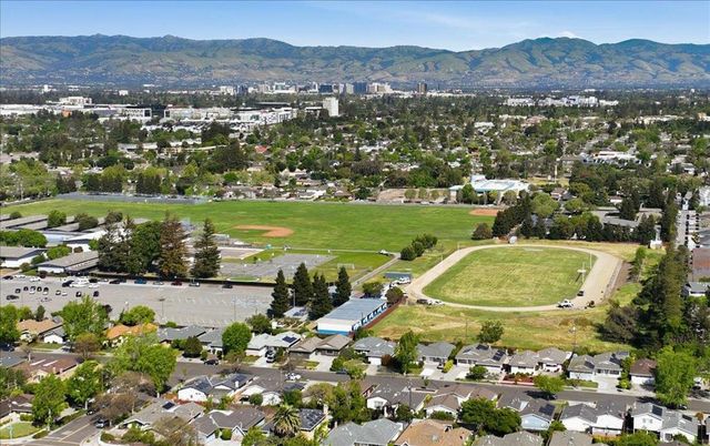 843 Hibiscus Lane, San Jose, CA 95117