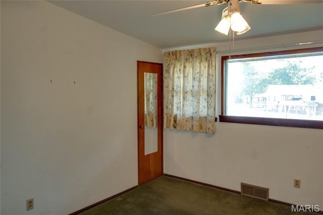 2131 Wyckoff Street, Alton, IL 62002