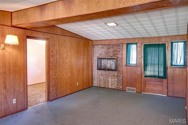 2131 Wyckoff Street, Alton, IL 62002