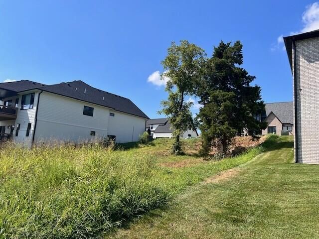 256 Hickory Hills Boulevard, Springfield, MO 65802