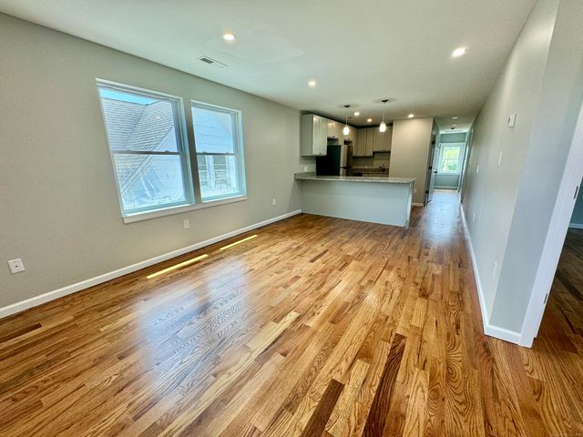 109 Churchill Street 3rd Fl, Fairfield, CT 06824