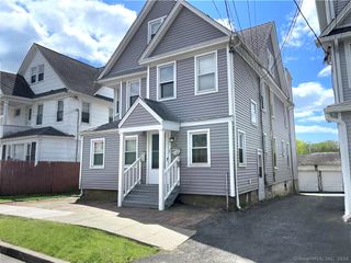 109 Churchill Street 3rd Fl, Fairfield, CT 06824