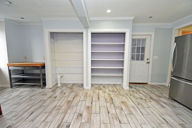 385 Broad Street, New London, CT 06320