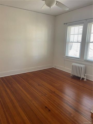 35 E Birch Street, Mount Vernon, NY 10552