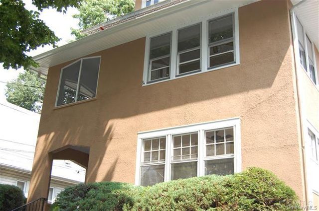 35 E Birch Street, Mount Vernon, NY 10552