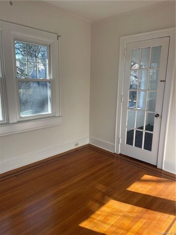 35 E Birch Street, Mount Vernon, NY 10552