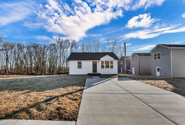 248 Caldwell Ln, Clarksville, TN 37040