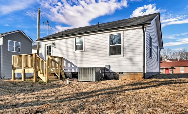 248 Caldwell Ln, Clarksville, TN 37040