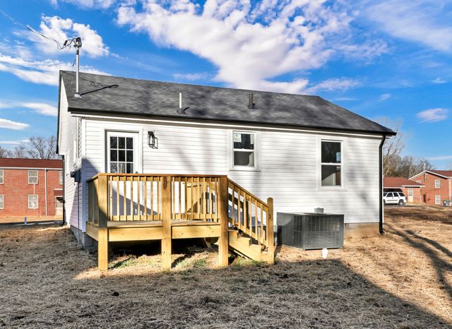 248 Caldwell Ln, Clarksville, TN 37040