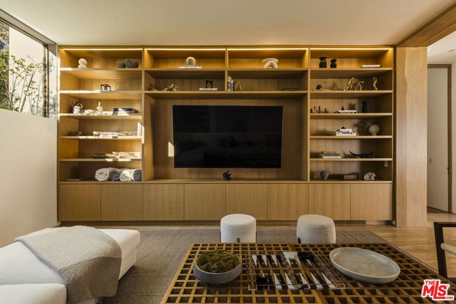 28837 Selfridge Drive, Malibu, CA 90265