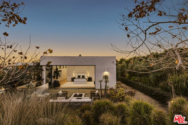 28837 Selfridge Drive, Malibu, CA 90265