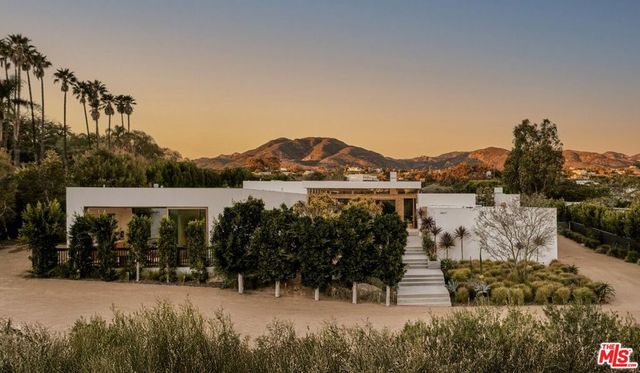 28837 Selfridge Drive, Malibu, CA 90265