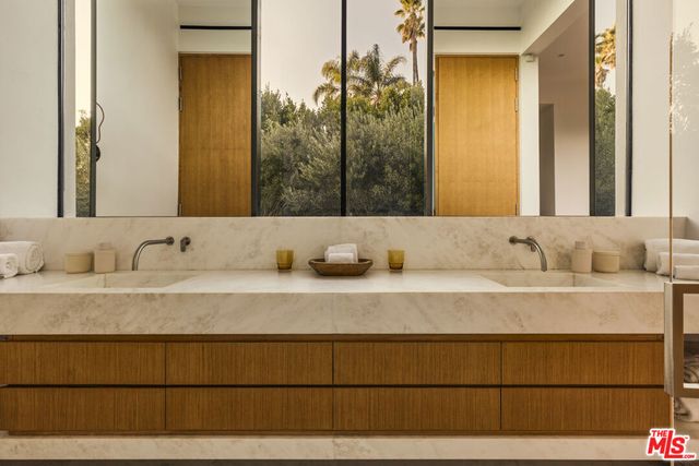 28837 Selfridge Drive, Malibu, CA 90265