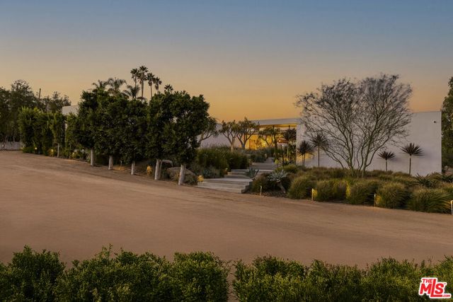 28837 Selfridge Drive, Malibu, CA 90265