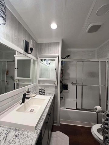 333 E Lakewood Boulevard 209, Holland, MI 49424