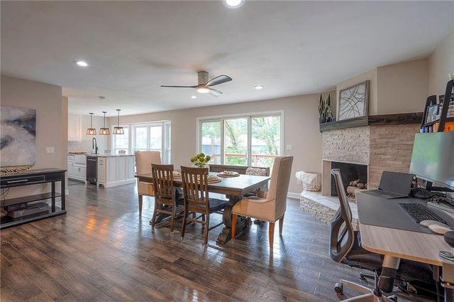 244 N Winnebago Drive, Lake Winnebago, MO 64034