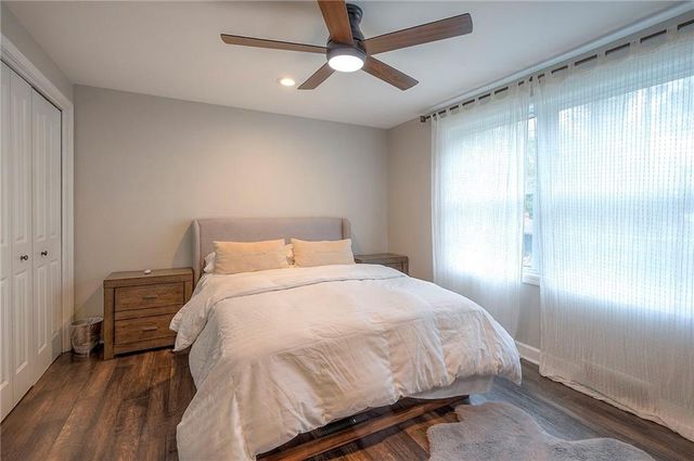 244 N Winnebago Drive, Lake Winnebago, MO 64034