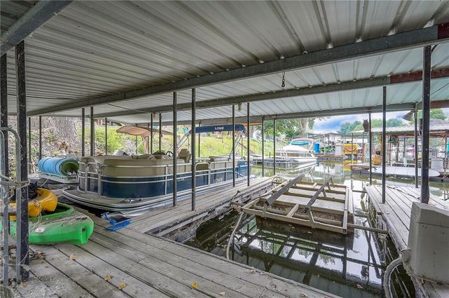 244 N Winnebago Drive, Lake Winnebago, MO 64034