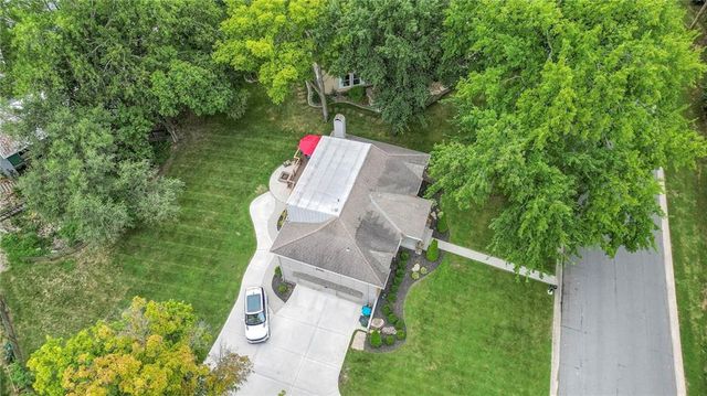 244 N Winnebago Drive, Lake Winnebago, MO 64034