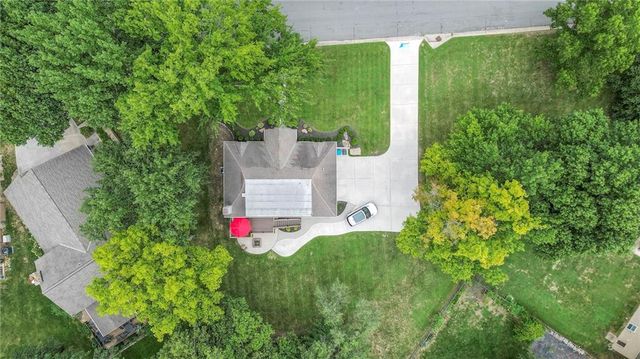 244 N Winnebago Drive, Lake Winnebago, MO 64034