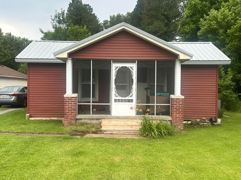 2145 Dixie Avenue, Paducah, KY 42003