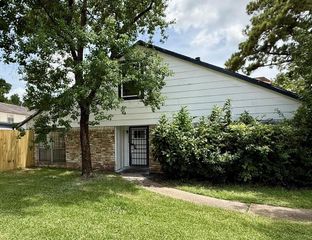 12202 Wild Pine Drive A, Houston, TX 77039