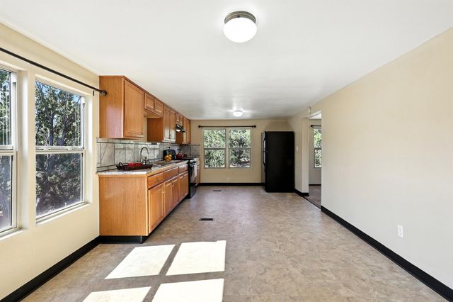 876 State Highway 165, Placitas, NM 87043