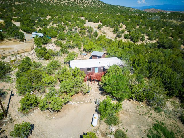 876 State Highway 165, Placitas, NM 87043