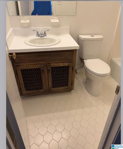 4137 CHURCHILL DRIVE, Birmingham, AL 35213