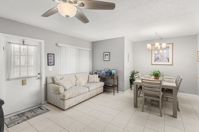 114 Lake Pine Circle B-1, Greenacres, FL 33463