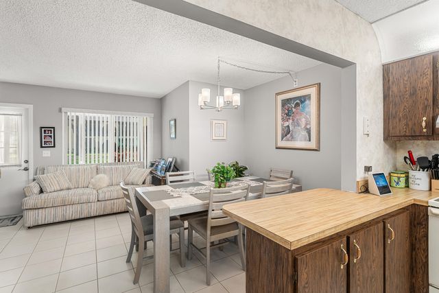 114 Lake Pine Circle B-1, Greenacres, FL 33463