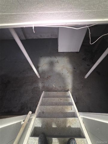 12400 Lansdowne Street, Detroit, MI 48224