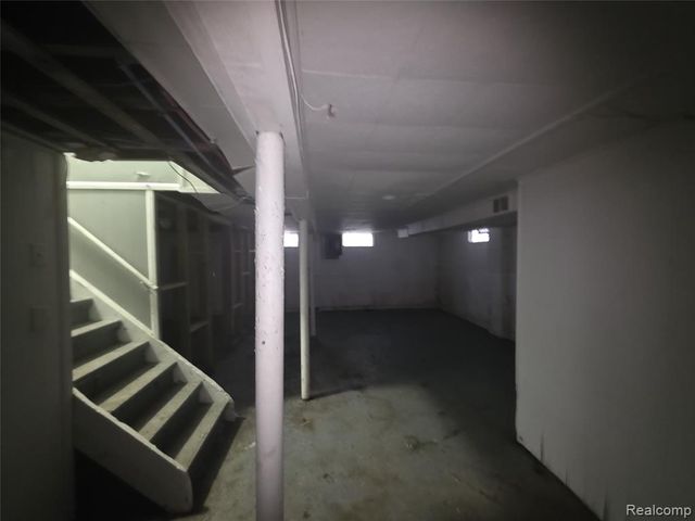 12400 Lansdowne Street, Detroit, MI 48224