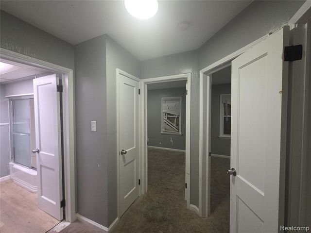 12400 Lansdowne Street, Detroit, MI 48224