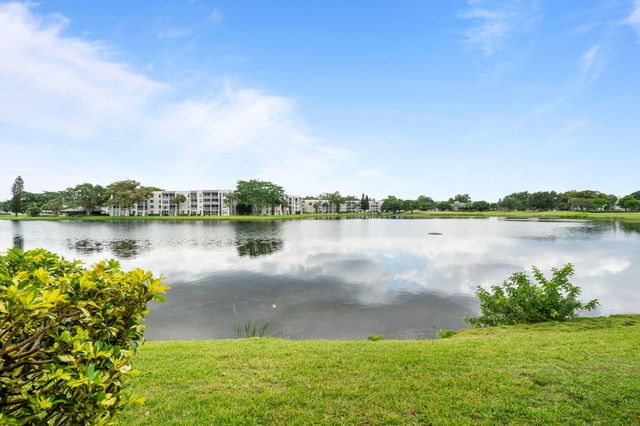9470 Live Oak Place 204, Davie, FL 33324