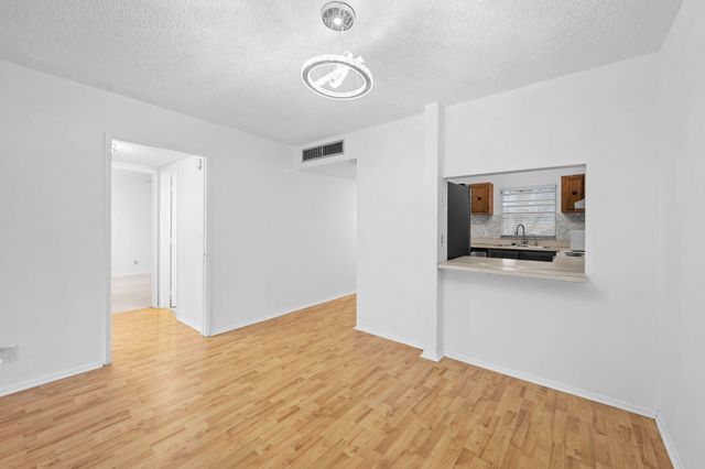 9470 Live Oak Place 204, Davie, FL 33324