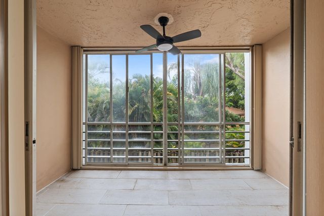 9470 Live Oak Place 204, Davie, FL 33324