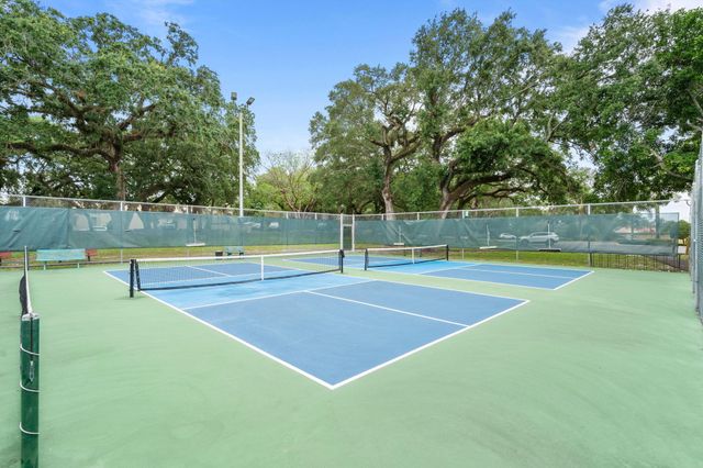 9470 Live Oak Place 204, Davie, FL 33324