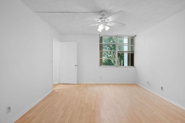 9470 Live Oak Place 204, Davie, FL 33324