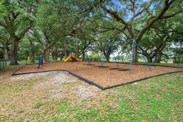 9470 Live Oak Place 204, Davie, FL 33324