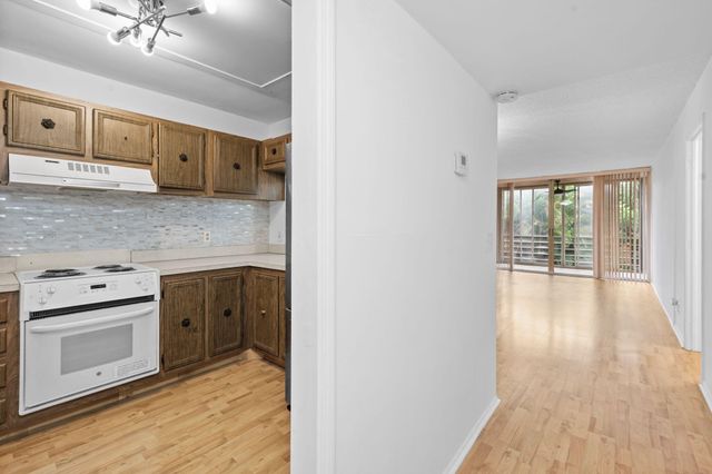 9470 Live Oak Place 204, Davie, FL 33324