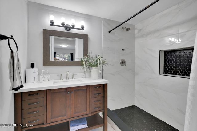 6369 JAMMES Road, Jacksonville, FL 32244