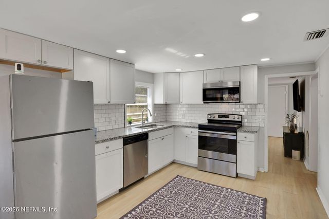 6369 JAMMES Road, Jacksonville, FL 32244