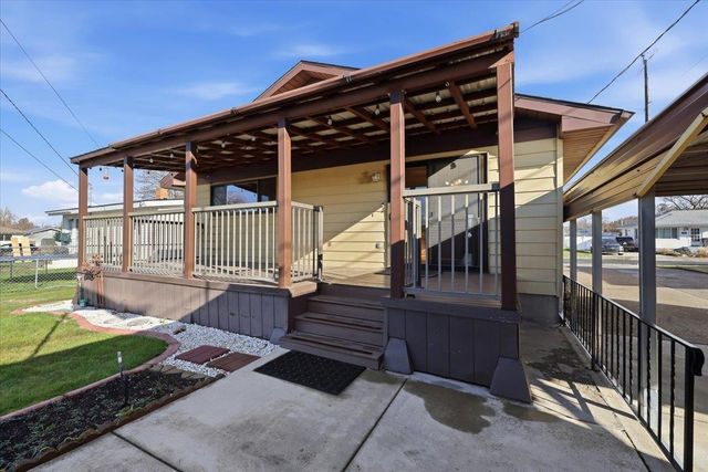 3810 E Montgomery Ave, Spokane, WA 99217