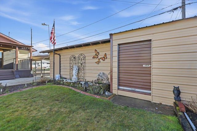 3810 E Montgomery Ave, Spokane, WA 99217